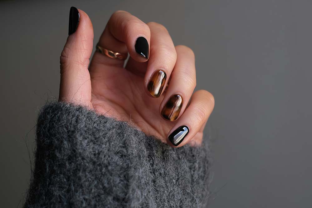 Morderse las uñas